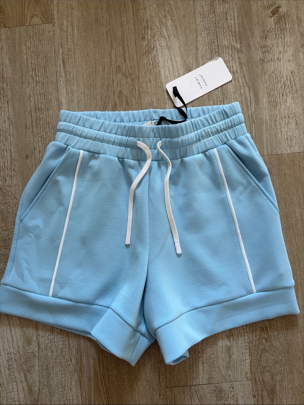 Varley Double Soft Barnes High Rise Short 4.5